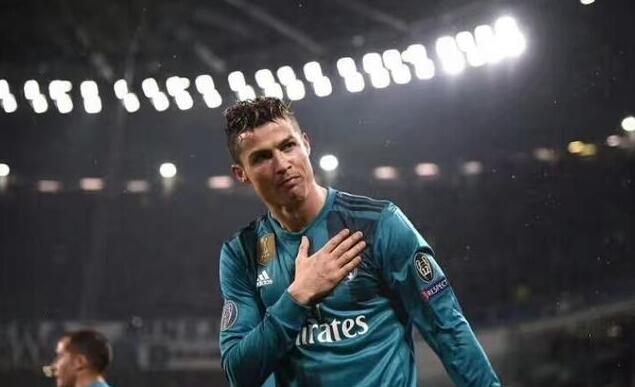 关于皇家马德里俱乐部签约法国前锋，引发球迷热议的信息