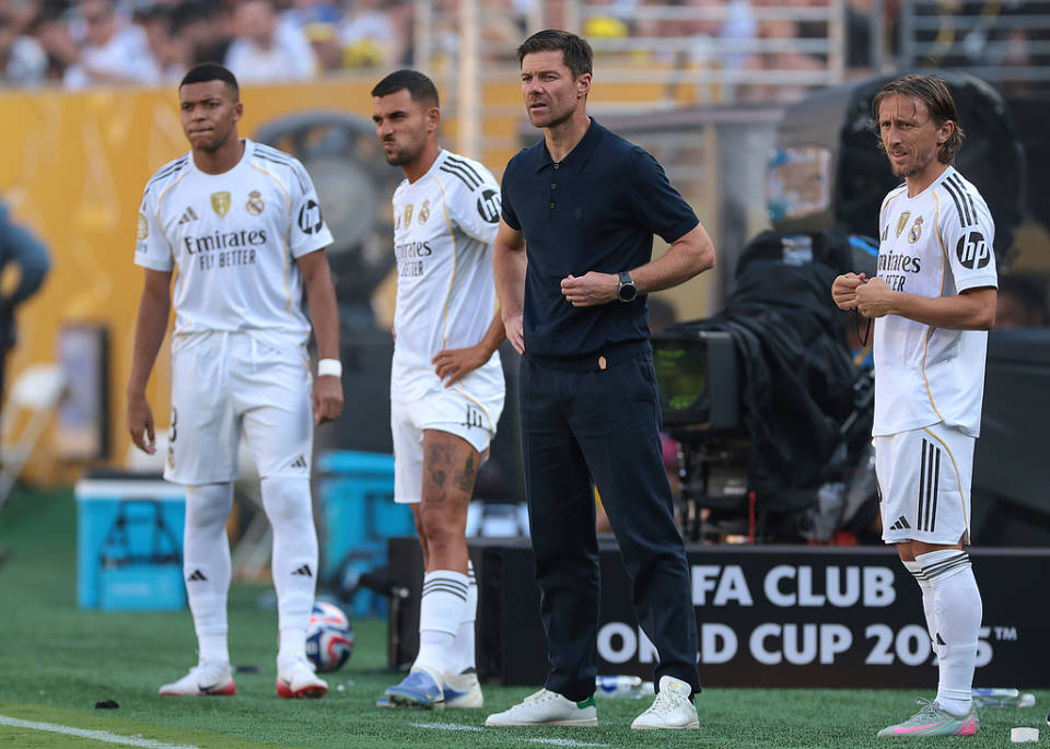 九游娱乐下载-皇马中场组织能力出众，成为球队中流砥柱