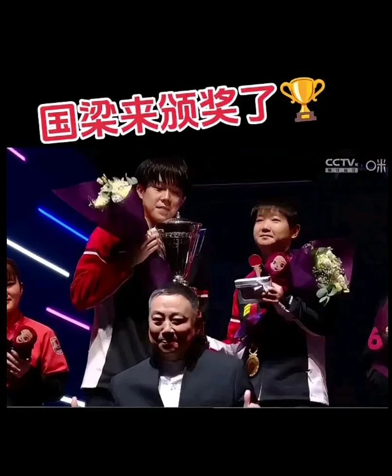 双方选手在场上展现出色斗志