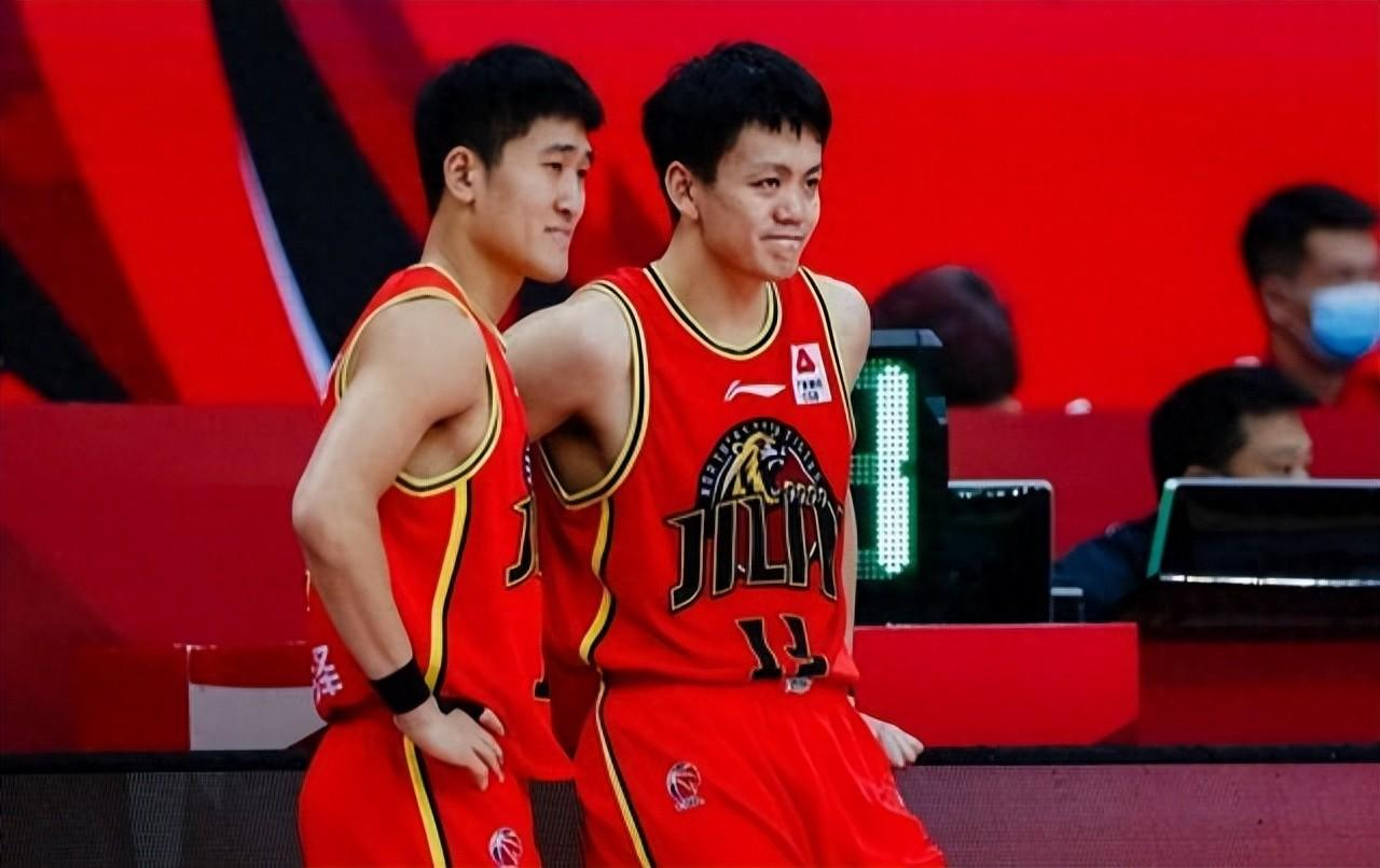 九游娱乐新闻-四川金强主场告负,球队面临着连败阴影的简单介绍