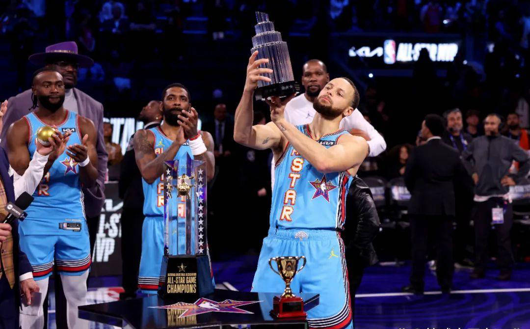 九游娱乐新闻-热火球星收获生涯首座全明星赛MVP，盼成为赛场传奇的简单介绍