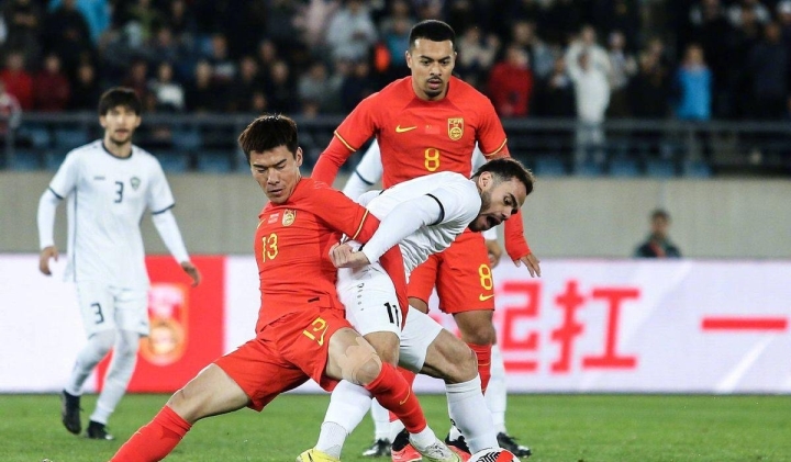 九游娱乐教练-失误频频!球队整体状态低迷的简单介绍