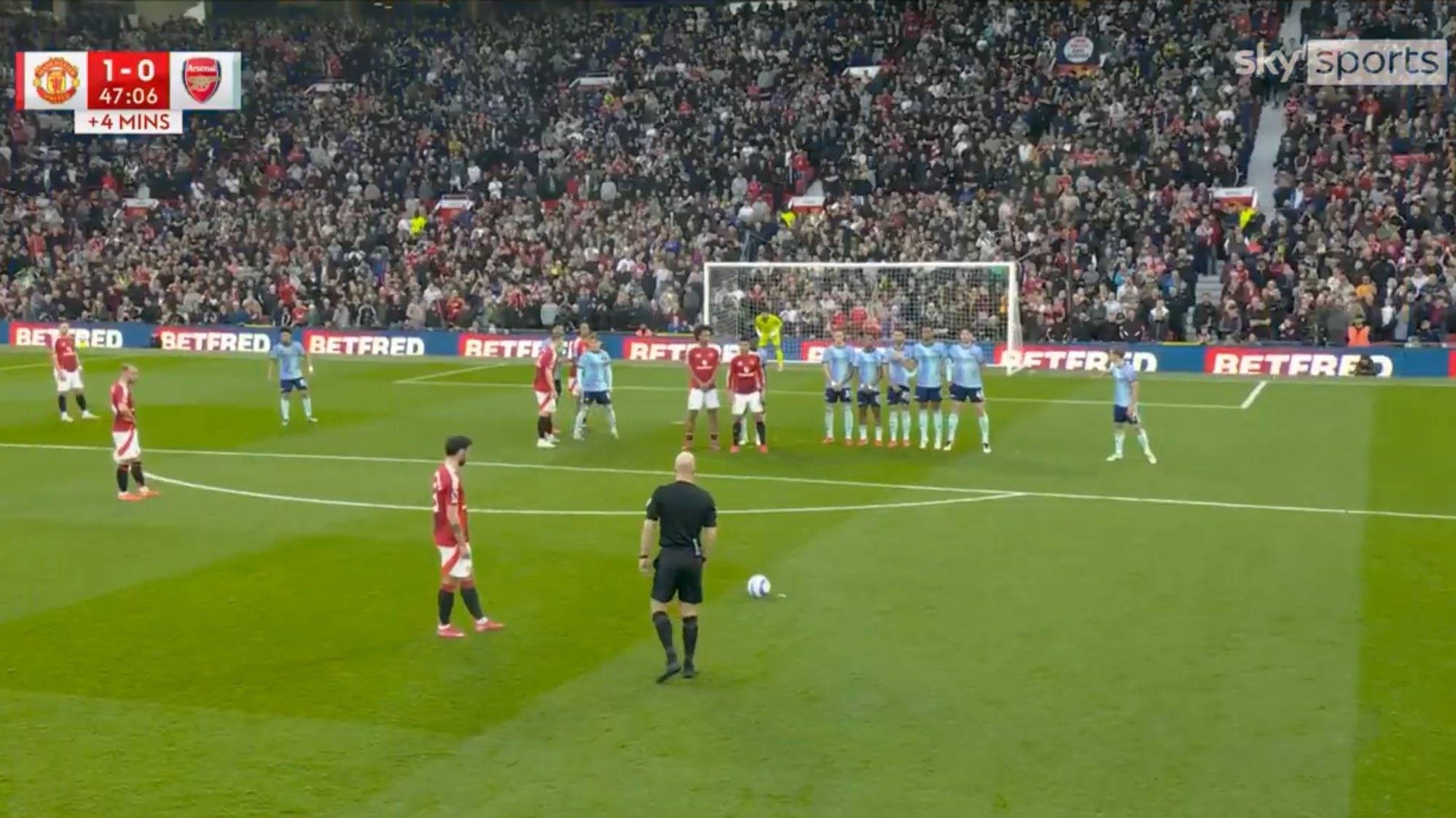 失误频频！球队整体状态低迷的简单介绍