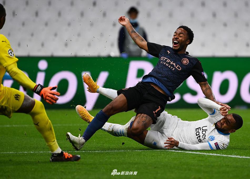 曼城大胜马赛，豪取三分继续领跑