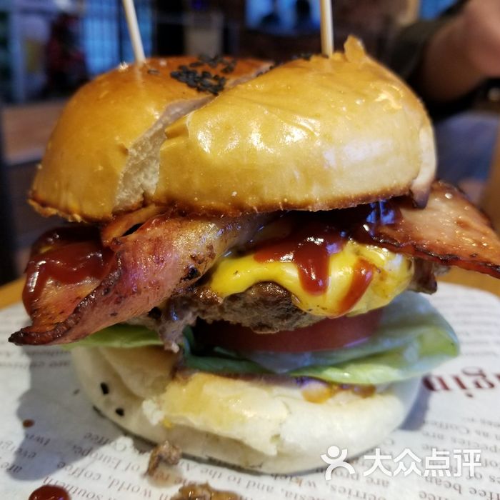 九游娱乐课程-一线队崩溃!汉堡队长表态要重整旗鼓的简单介绍