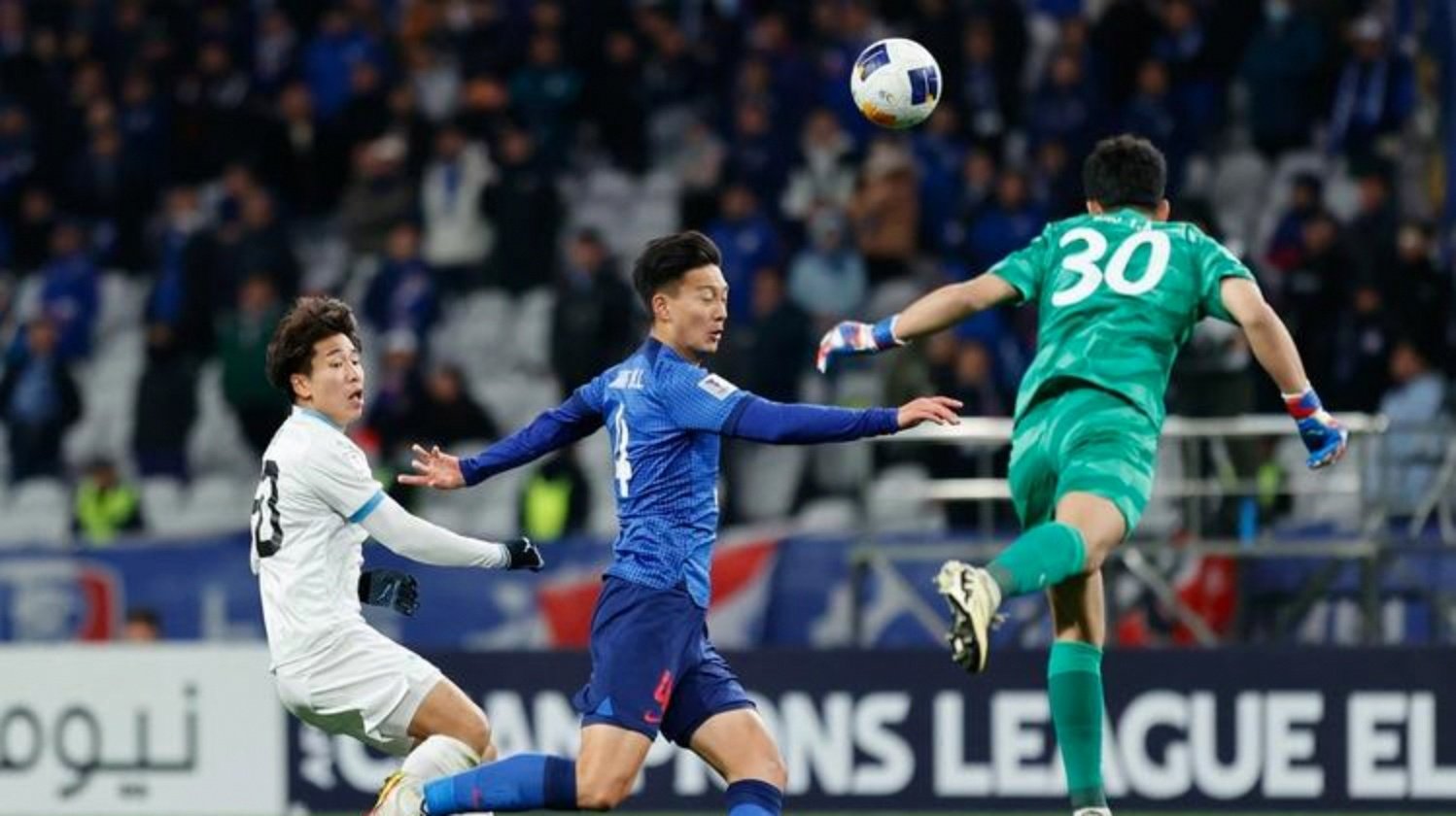 包含欧洲劲旅火爆比赛,冲击亚冠联赛前四的词条