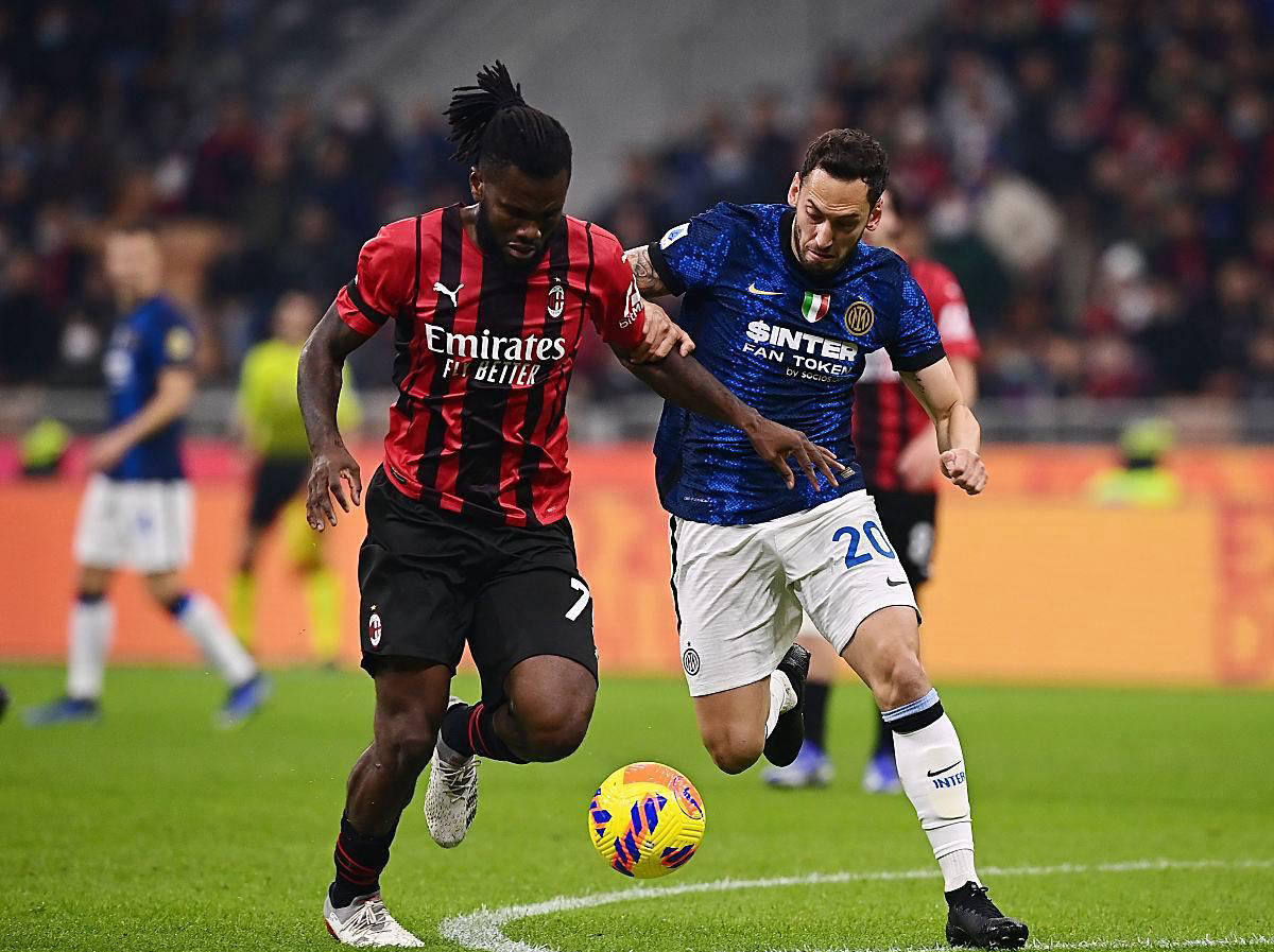 关于AC米兰背靠背比赛表现稳定，状态火爆的信息