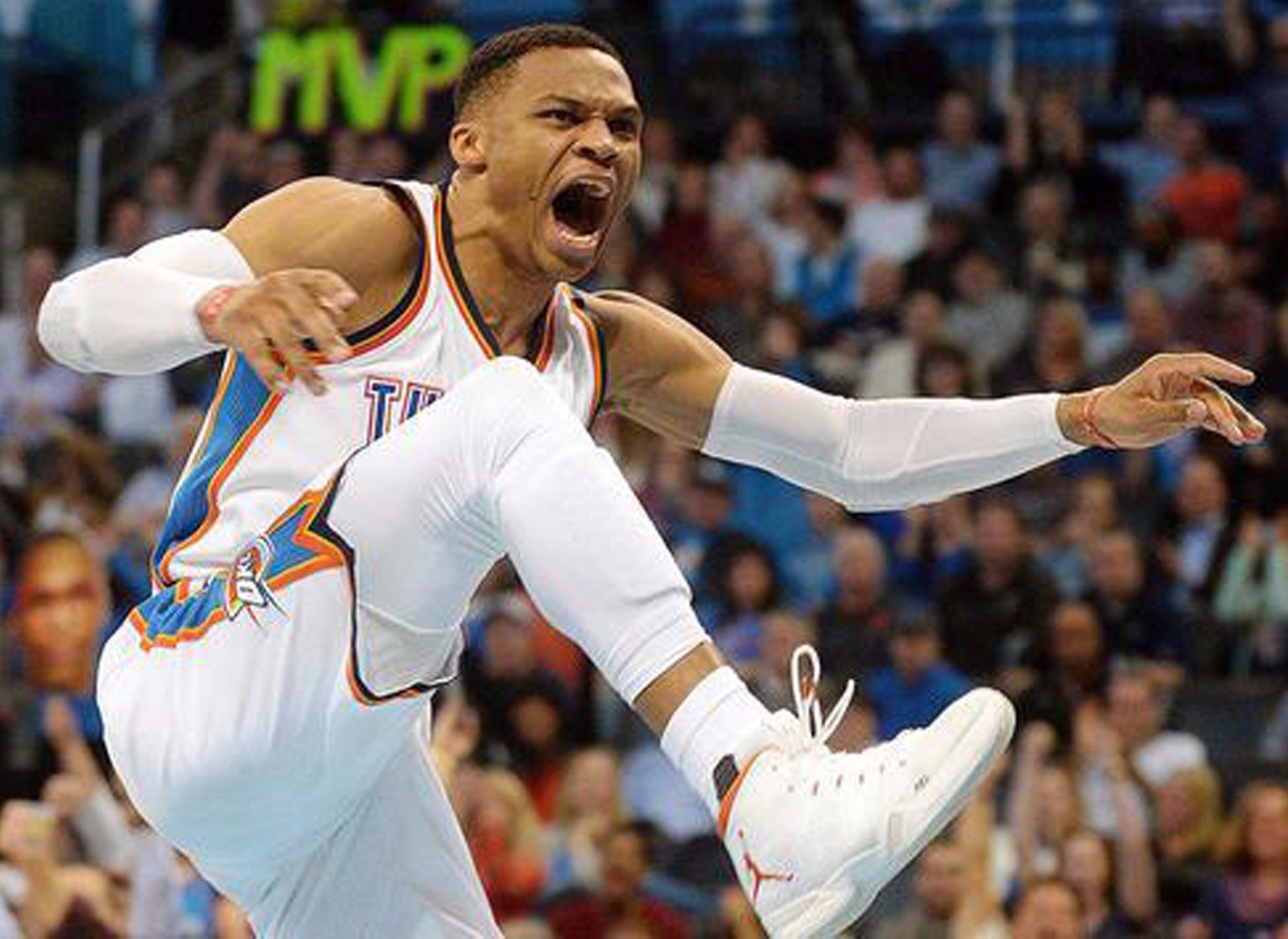 猛虎不敌雷霆，威少全场狂砍三双的简单介绍