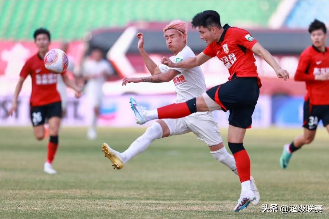 包含长春亚泰客场惜败北控内外，保持低调排名的词条