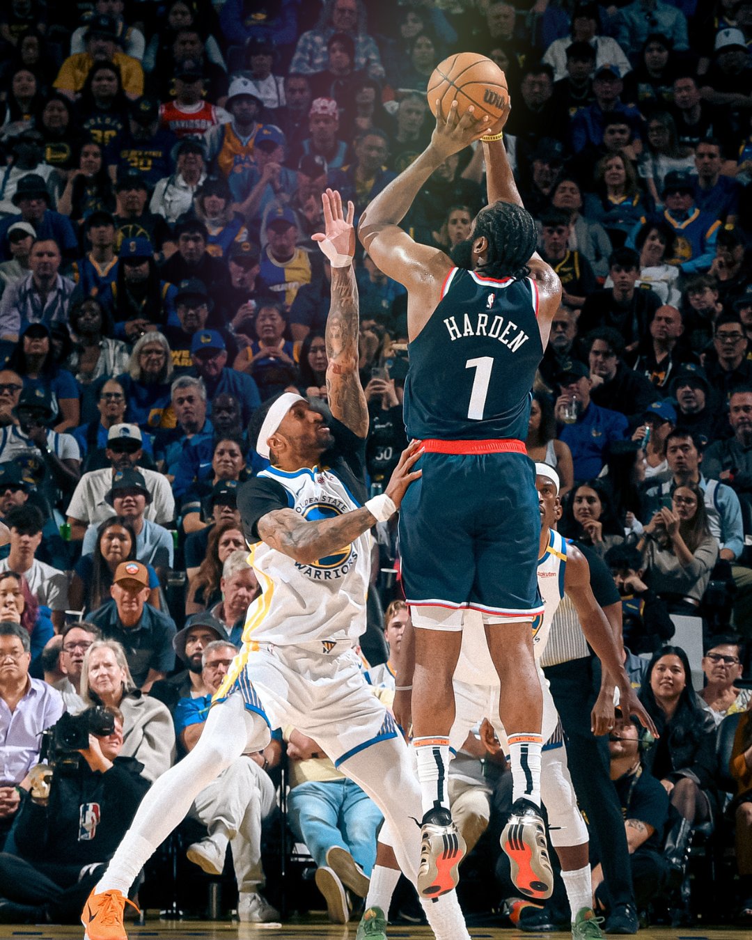 九游娱乐课程-联盟热门球星表现抢眼，精彩篮球瞬间引爆全场