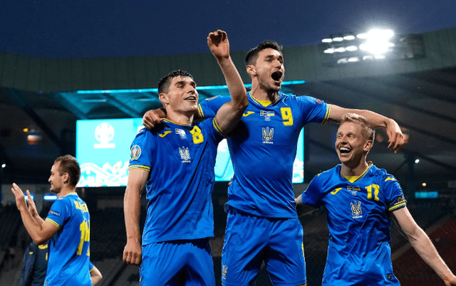 俄罗斯队再胜苏格兰，领跑小组