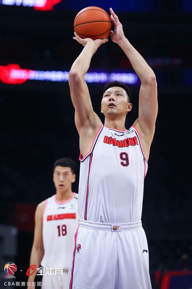 九游娱乐入口-非洲篮球决赛即将展开，球迷们为最终胜利加油的简单介绍