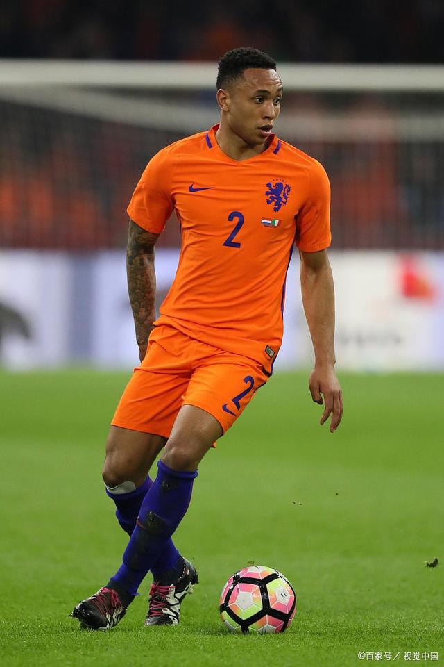 荷兰队表现出色稳步前进决赛 荷兰队表现出色稳步前进决赛